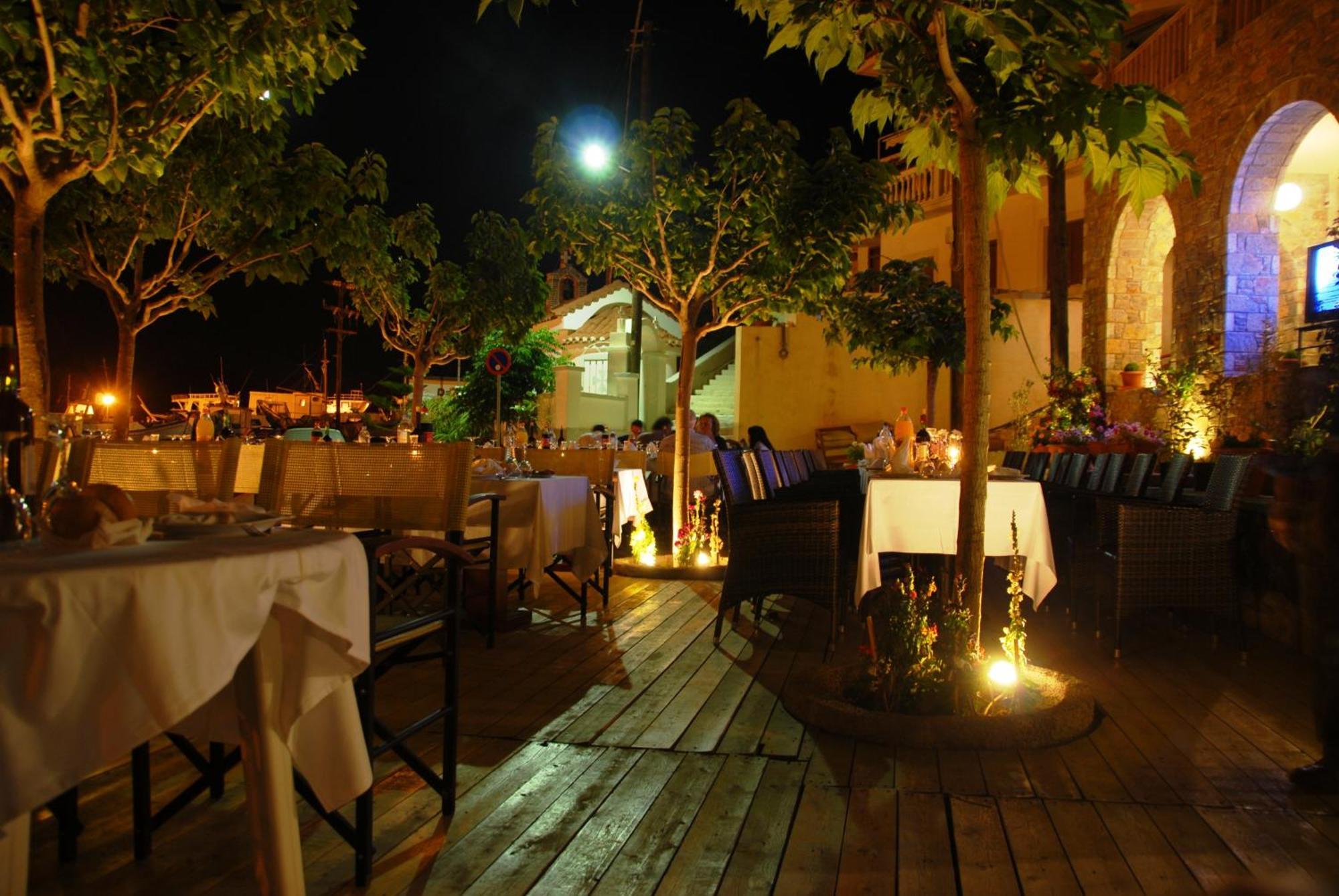 Archipelagos Hotel Fourni Ikarias Exterior photo