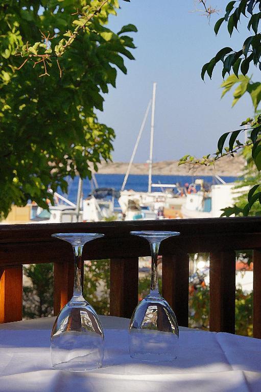 Archipelagos Hotel Fourni Ikarias Exterior photo